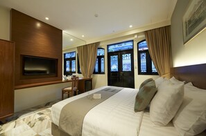 Literie de qualité supérieure, surmatelas, minibar