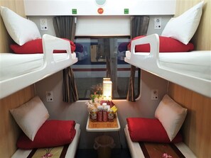 Cabin Deluxe | Phòng khách
