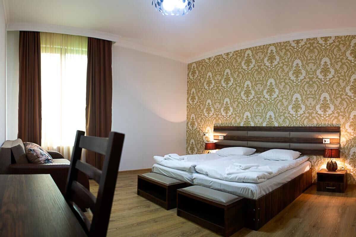 تجهيزات عازلة للصوت وواي فاي مجانًا وملاءات أسرّة