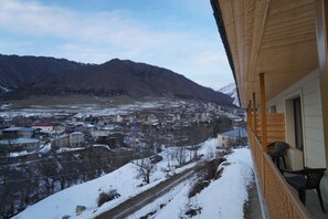 Classic Double or Twin Room, Balcony | Mountain view - Hotel Mestia Residence (Mestia)