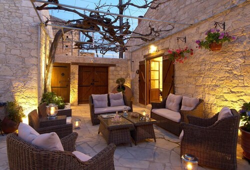 Arsorama Village Homes