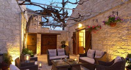 Arsorama Village Homes