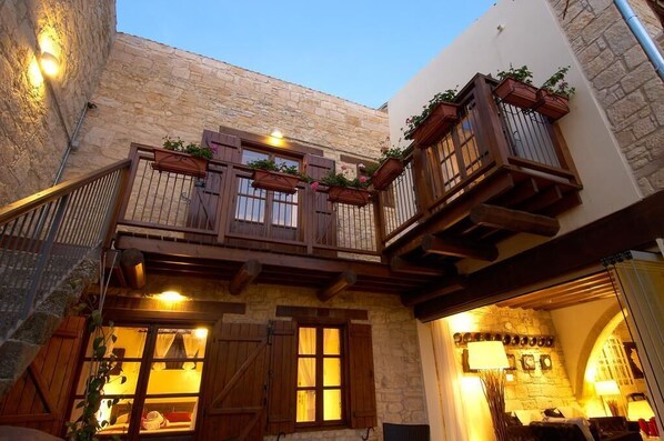 واجهة المنشأة