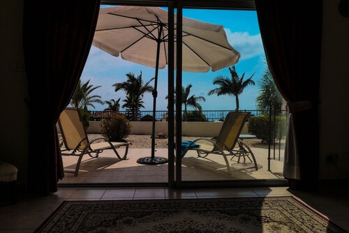 VILLA SERAPHINA - A BEAUTIFUL SINGLE STOREY VILLA in PEYIA