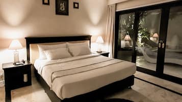 3 bedrooms, free minibar, blackout drapes, iron/ironing board