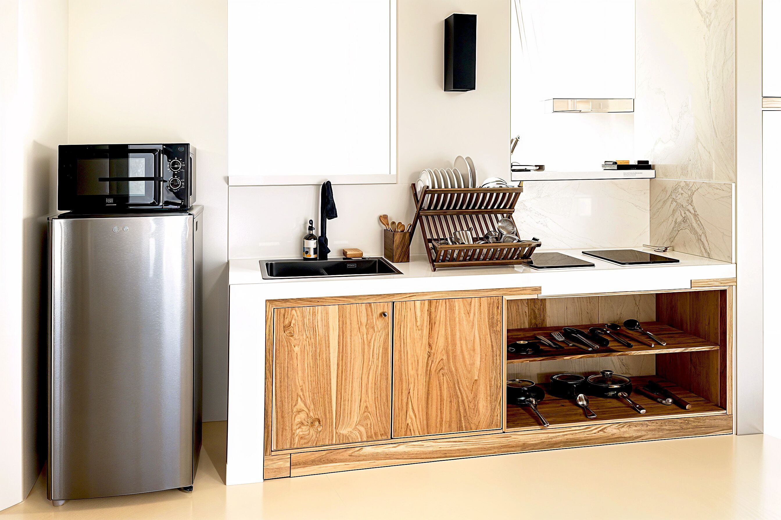 Fridge, microwave, stovetop, electric kettle