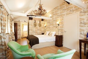 豪華雙人房 | 獨特裝潢、布置獨特、隔音、免費無線上網