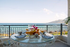 Appartement, 2 chambres, vue mer | Balcon