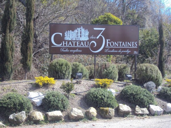 Exterior - Studio La Douloire (Pernes-les-Fontaines)