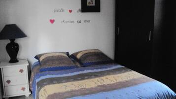 Soundproofing, iron/ironing board, free WiFi, bed sheets