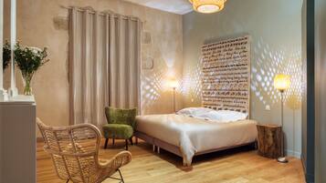 Comfort Room (Nature) | Premium bedding, individually decorated, individually furnished