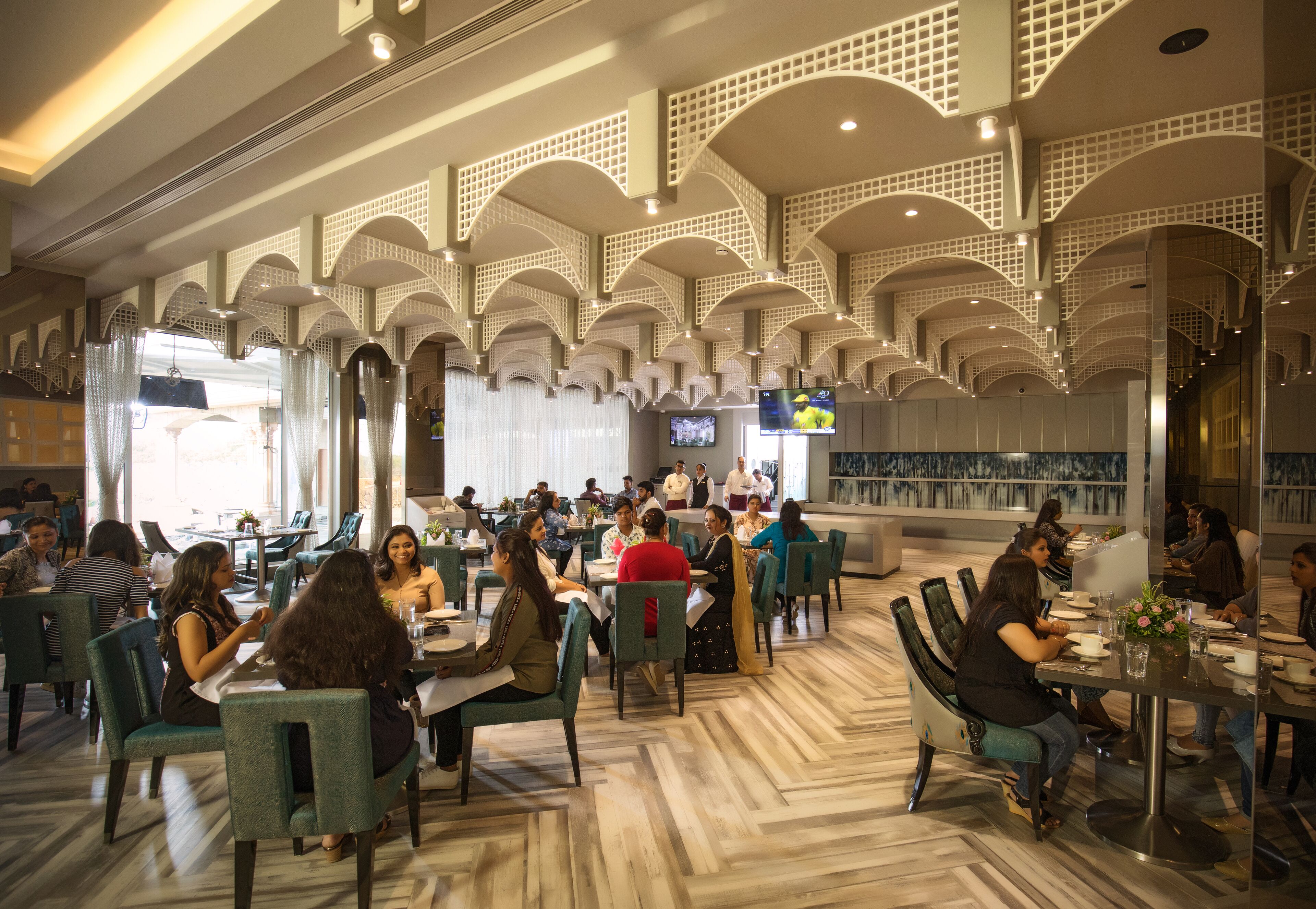 每日供應吃到飽早餐 (每人 INR500)