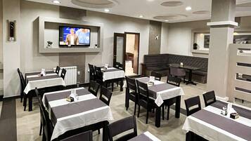 Petit déjeuner continental compris tous les jours