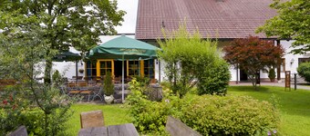 Gutshof Wolfgangsee Resort & Event Hotel