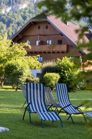 Sun deck - Gutshof Wolfgangsee Resort & Event Hotel (Strobl)