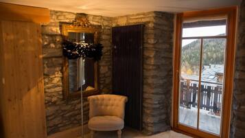 House | 3 bedrooms, individually decorated