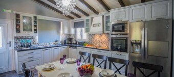 Villa Ζapphira Peritheia Corfu