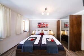 2 bedrooms, WiFi, bed sheets