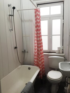 Apartment, 4 Schlafzimmer | Badezimmer