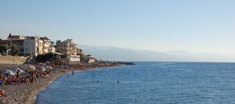 Stella Marina - cozy 1 bedroom apartment with balcony centrally located in Capo d'Orlando