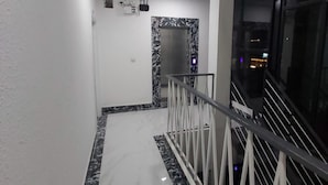 Unclassified image, 5 of 8, button - Naman PhnomPenh Boutique (Phnom Penh)