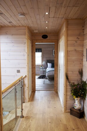 Interior - Netherton Farm Lodge (Inverurie)