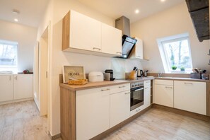 冰箱、烤箱、洗碗机