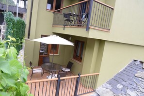 Departamento, 3 habitaciones | Escritorio, tabla de planchar con plancha, wifi gratis y ropa de cama 