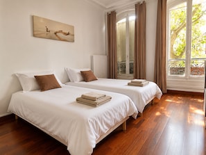 2 bedrooms, soundproofing, iron/ironing board, free WiFi