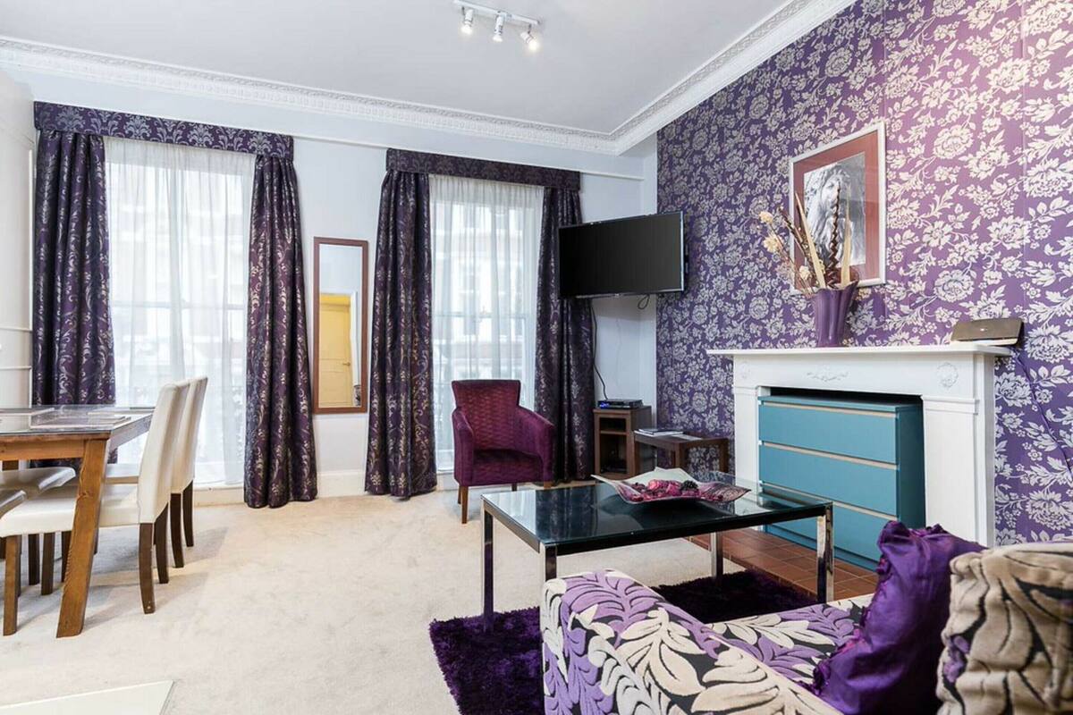 Apartment, 1 Bedroom | Living room