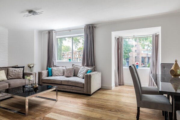 Villa (6 Bedrooms) | Salle de séjour