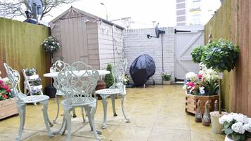 House (3 Bedrooms) | Balcony