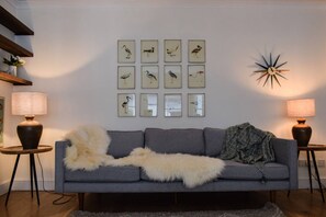 Télévision de 20 pouces avec chaînes numériques, cheminée