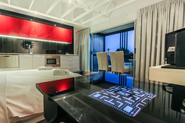 Studio (0 Bedroom) | Premium bedding, desk, laptop workspace, iron/ironing board