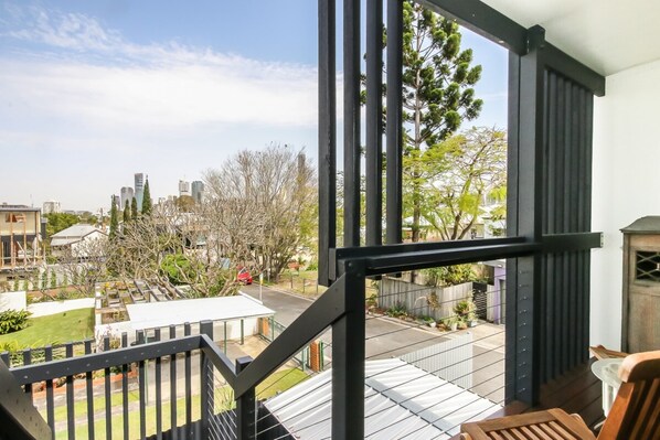 Studio (0 Bedroom) | Balcony
