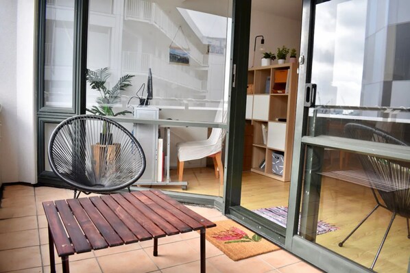 Apartment (1 Bedroom) | Balcony