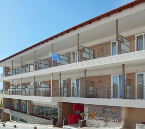 Front of property - Nidimos Hotel (Delphi)