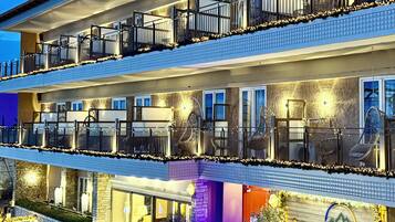 Fachada de la propiedad