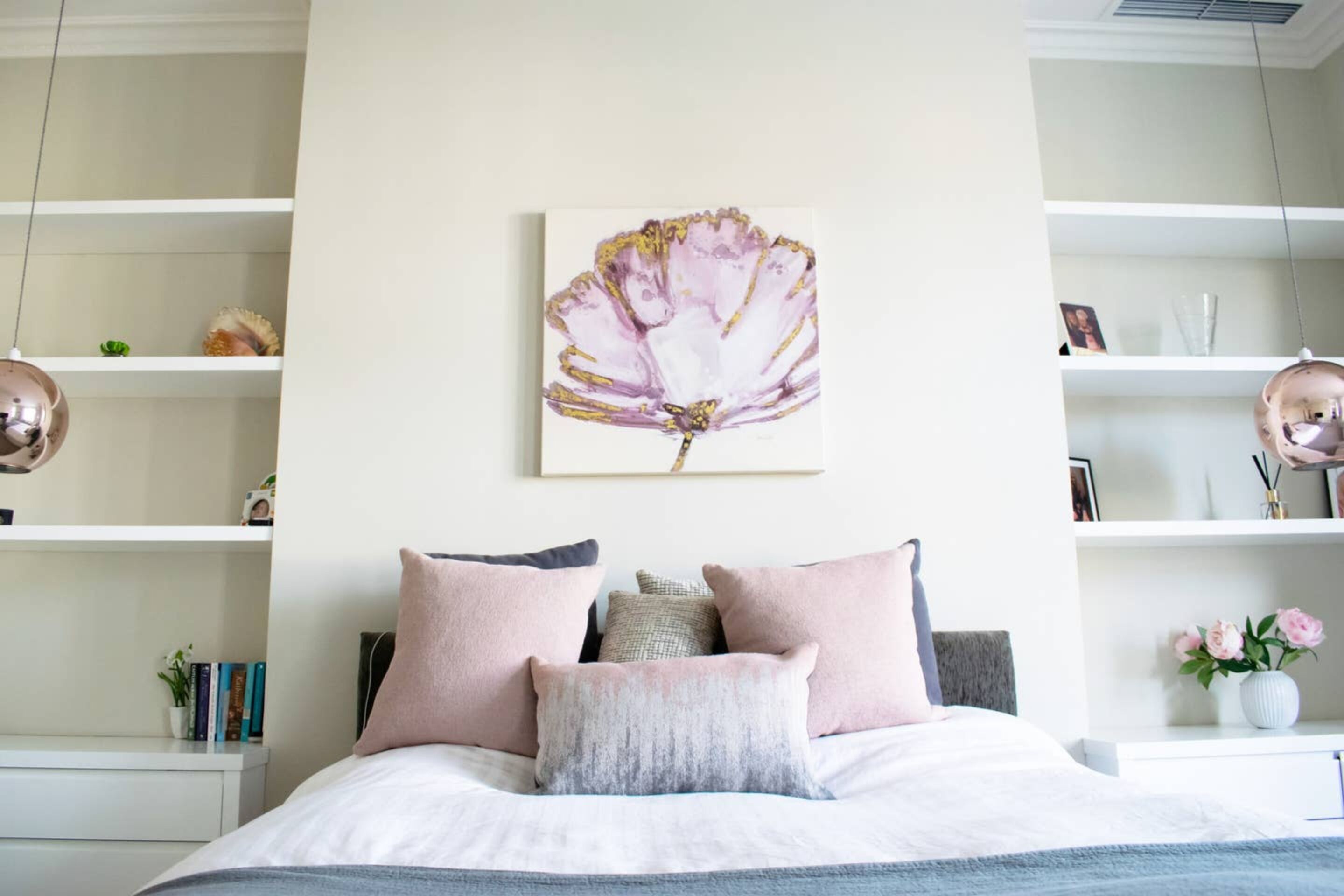 5 bedrooms, bed sheets