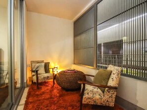 3 bedrooms, free WiFi, bed sheets - Large 3 Bedroom Apartment With River Views Near the Stadium (East Brisbane)