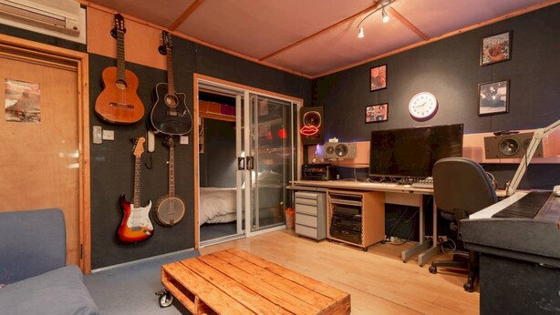 Lobby sitting area - Cosy Musicians 1 Bedroom Flat In Fitzrovia (London)