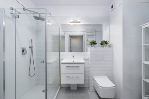 Modern Apartment in the Center | Parking and Balcony