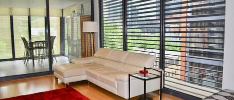 Apartment (1 Bedroom) | Living room
