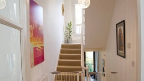 Interior - Spacious Multi Level Home With Large Garden (London)