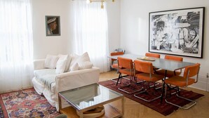 Living room - Spacious Multi Level Home With Large Garden (London)