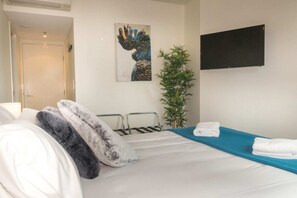 Studio (0 Bedroom)