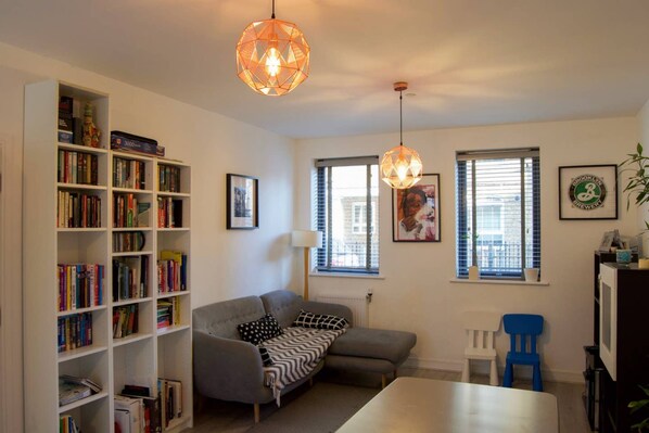 Appartamento (3 Bedrooms) | Soggiorno | TV, giocattoli