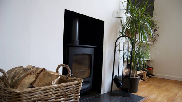 TV, Netflix, streaming services - Bright And Stylish 1 Bedroom Apartment In London Fields (London)