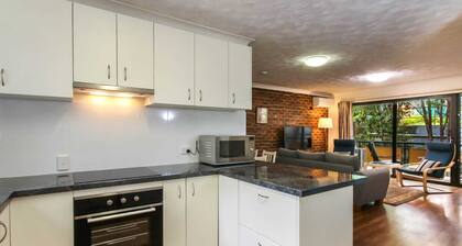 St. Lucia 2 Bedroom Apartment near UQ & Citycat