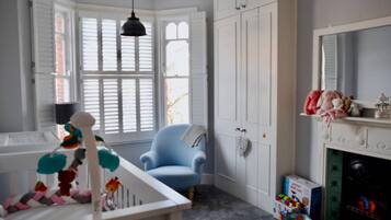 2 bedrooms, bed sheets